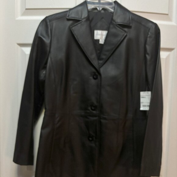 NWT, Women's Leather Coat. Black size Small - Picture 1 of 4